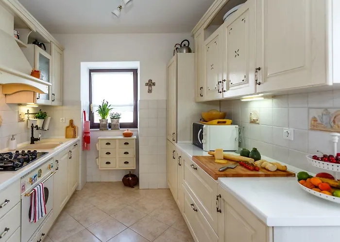 Mia * مالينسكا